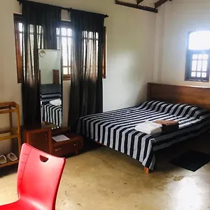 https://upland-inn.negombohotels.net